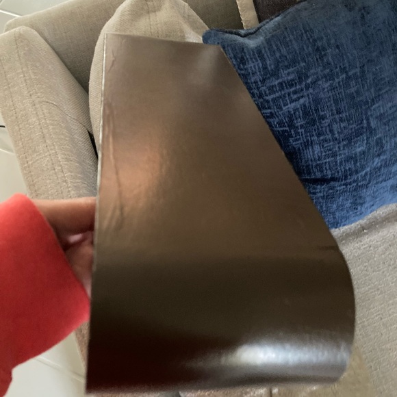 5/$25 Oval brown lacquered wood vanity and electronic organizer. - Picture 6 of 6